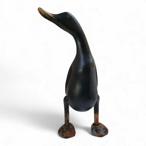 Vintage Rustic Farmhouse Style Hand Crafted Acacia Wood Black Duck 11¾" Tall - 第 3/11 張圖片