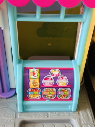 Fisher-Price Little People Barbie City Adventures Cafe Playset Toy New - Picture 4 of 5