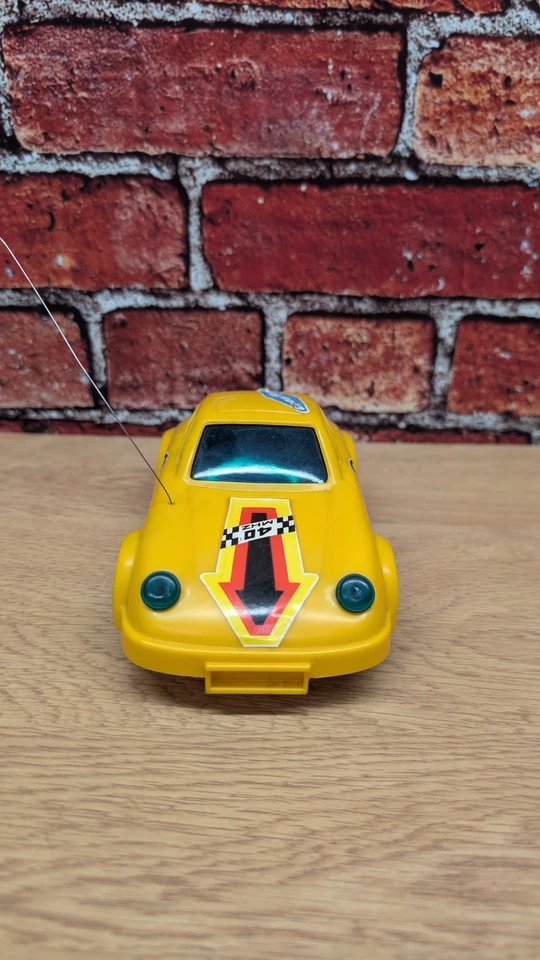 Vintage Yonezawa Mini-Con Porsche 911 RC Car Model Untested - Image 3 of 4