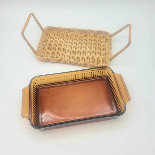 Vtg Anchor Hocking Fire King Amber Ribbed 1.5Q Baking Dish with Wicker Holder