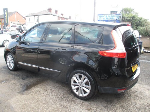 2014 Renault Grand Scenic 1.6 dCi Dynamique TomTom Euro 5 (s/s) 5dr MPV Diesel M - Picture 3 of 20