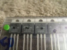 5pcs NOS Motorola MC7805CT 5V 1A Positive Regulator IC TO-220 USA Sale FREE SHIP