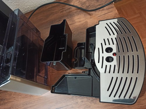 DeLonghi Magnifica ESAM 3000 Kaffeevollautomat mit 12M Garantie - Bild 7 von 9