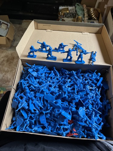 Shoebox Full Of Plastic Blue Army Military Men Toy Figurines