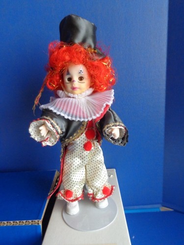 2 ROBIN WOODS 8" CLOWN DOLLS - Picture 7 of 9