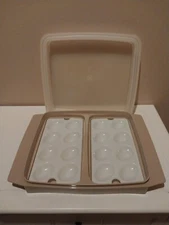 Vintage Tupperware Deviled Egg Container/Carrier 732-1 Tan With 2 Trays Preowned