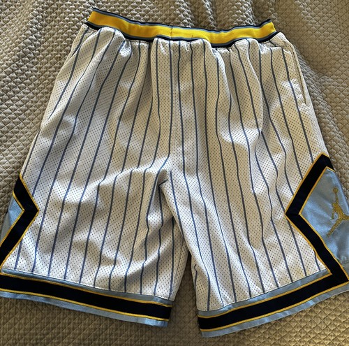 VINTAGE AIR JORDAN Basketball Wings Logo Jumpman Shorts Blue/White/Yellow L16/18 - Picture 4 of 10