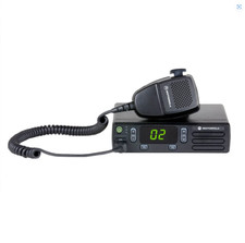 Motorola CM200D AAM01QNC9JC1AN UHF Analog 25 Watts 16 Channels Mobile Radio