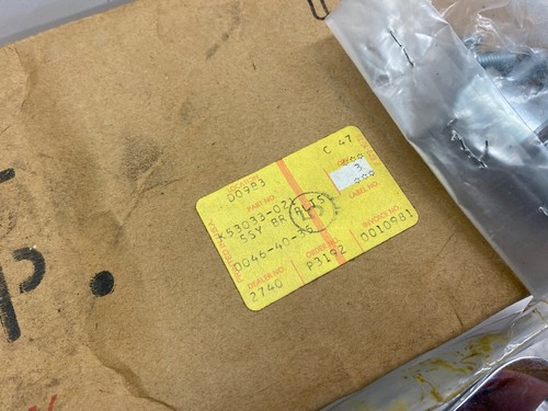 NOS KAWASAKI REAR FENDER SISSY BAR MOUNTING KIT K53033-021 KZ650 KZ750 KZ OEM - Picture 2 of 7