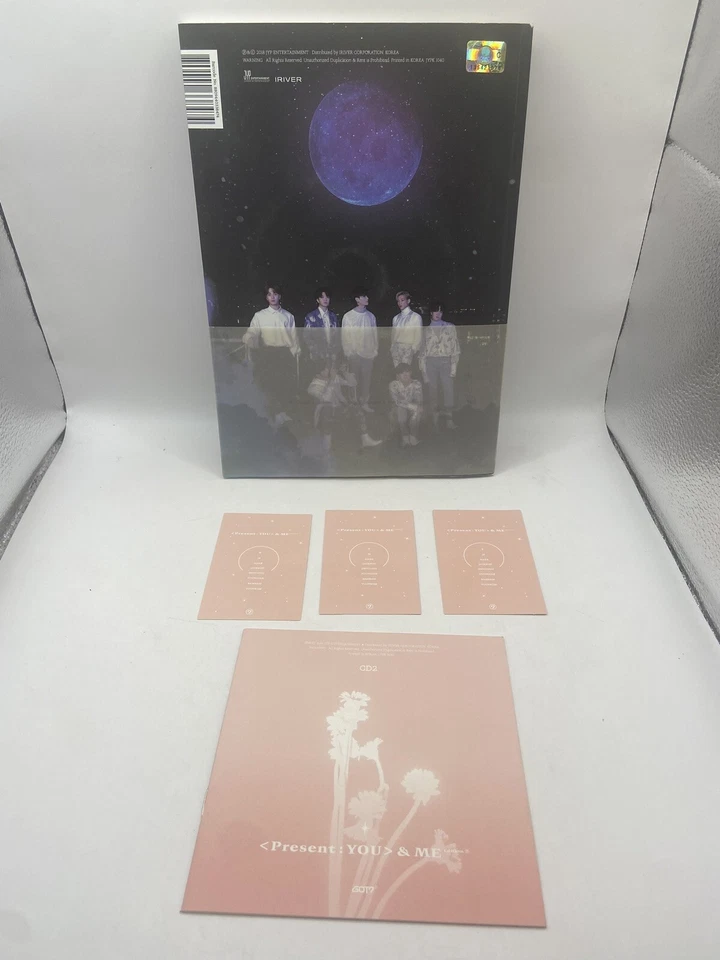 Mini álbum GOT7 Miracle Presents You And Me con tarjetas fotográficas y folleto Foto 2 de 4
