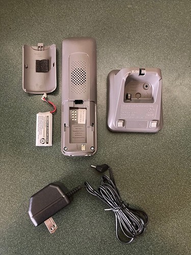 AT&T Digital Answering System Model EL52345,3 phones, Main Base, 2 Satellite EC - Picture 5 of 12