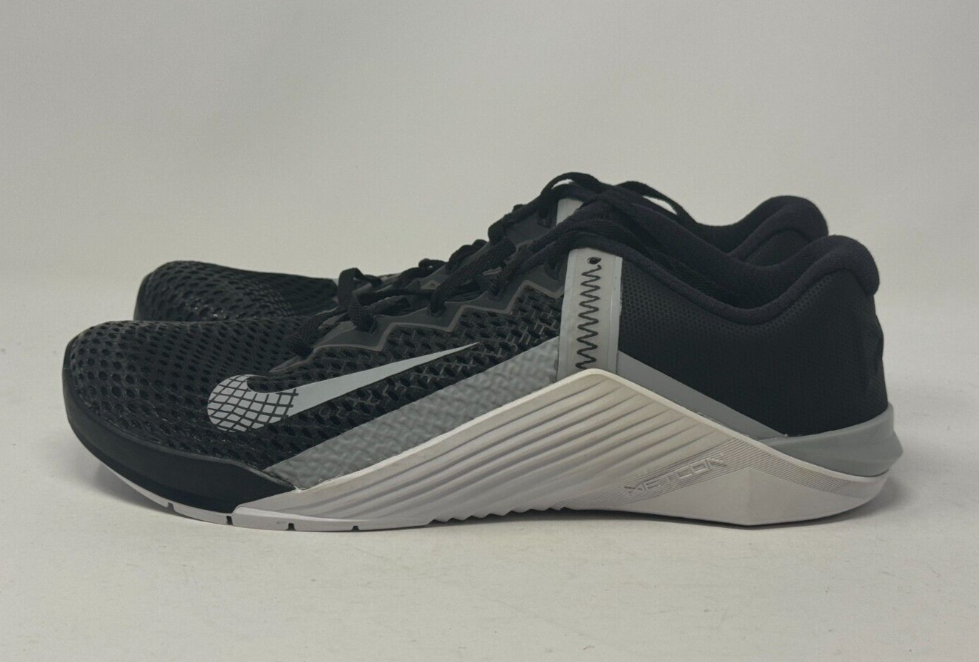 metcon 6 black white