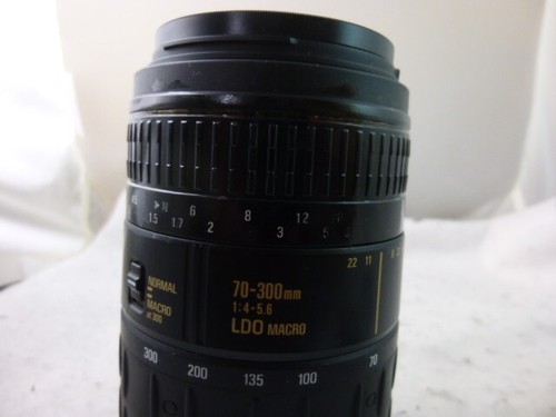 QUANTARAY SIGMA 70-300MM 4-5.6 MACRO 1:2 CANON EF TESTED DIGITAL MF ONLY NO AF - Picture 9 of 10