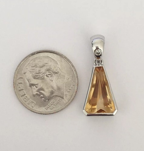 P-4406 Neu 14k Massiv Weißgold mit G Dreieck Gelb Citrin Diamant Anhänger - Bild 6 von 6