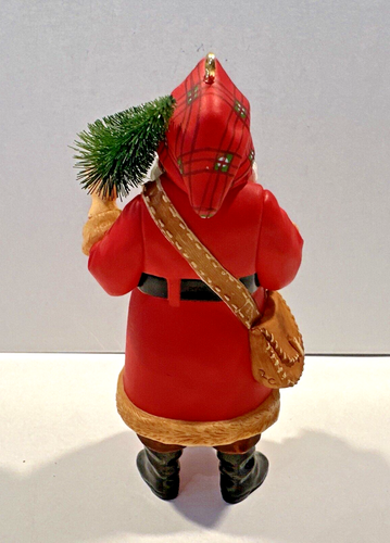 2000 Handcrafted Hallmark Keepsake Ornament Winterberry Santa Christmas Figurine - Picture 6 of 7