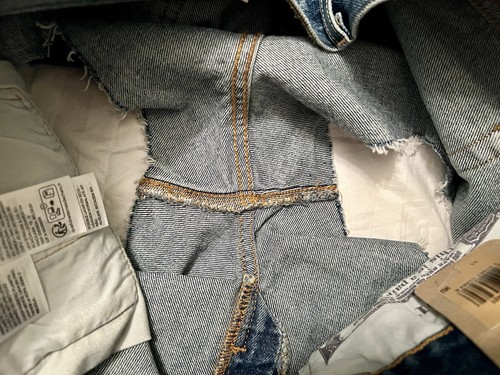 NWT Levis 501 High Rise Cut Off Jean Shorts Sz 33 Distressed Denim Button Fly - Picture 21 of 21