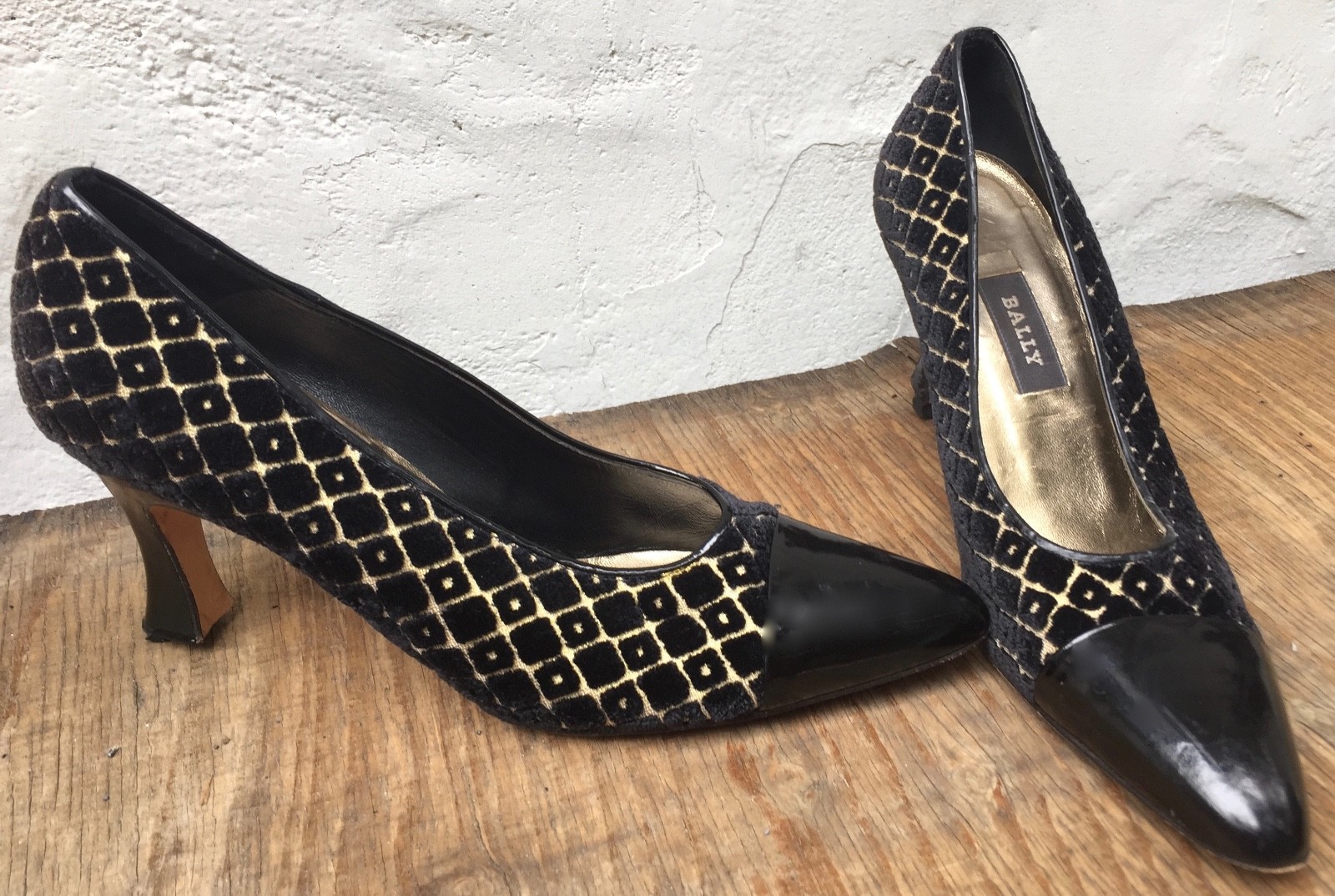 Vtg BALLY patent Leather & fabric Heel Classic Pumps Sz 8.5 N schwarz Gold Vtg patent BALLY patent Vtg Leather & fabric Heel Classic Pumps Sz 8.5 N schwarz Gold 96080f