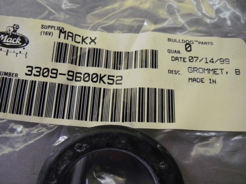 Ojal de goma Mack 3309-9600K52 1,25" identificación camión automotriz junta negra 9500K52 - Imagen 3 de 3