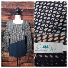 Passion Lilie Indra Sweater Top Size Large Blue Teardrop Organic Cotton NEW 