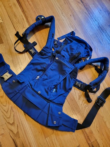 Lillebaby Complete Airflow - 6 Position 360° Ergonomic Baby Carrier - Navy - Picture 7 of 12