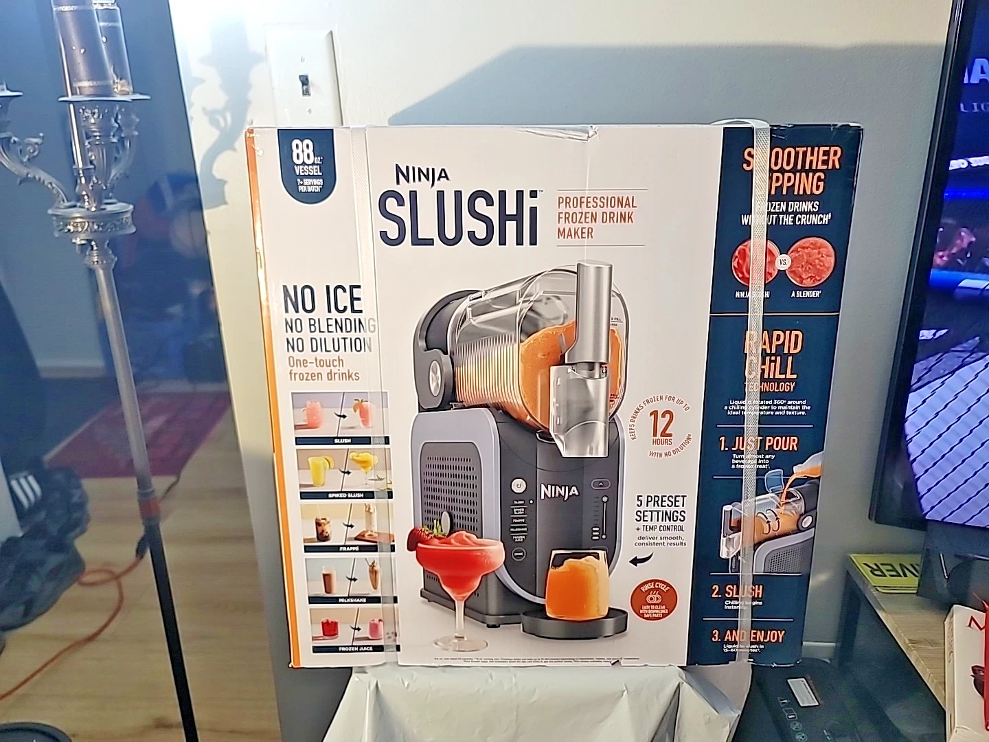 Ninja Slushi Professional Frozen Drink Maker 5 In 1 88oz Model FS301 FACTORY NEW
