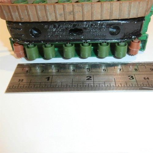 Matchbox Tracks Battle Kings K103 Chieftain Tank Black Treads Pair - Picture 3 of 5