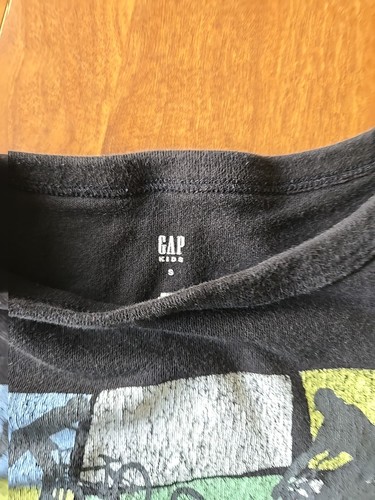 BOYS SMALL T-SHIRTS. LOT OF 3. - Picture 7 of 11