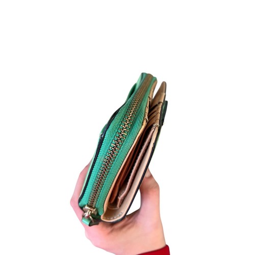 Kate Spade hellgrüne Geldbörse mit umlaufendem Reißverschluss. Reißverschluss und Knopfverschlüsse GUC - Bild 6 von 6