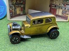 1969 Hot Wheels Redline Classic ‘32 Ford Vicky Gold USA White Int. VTG US