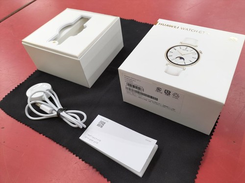 Huawei Ara-B19 Smartwatch 41mm - Used, Minor Display Scratches - Picture 9 of 11