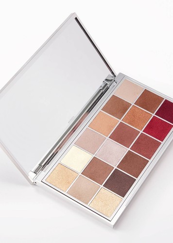 Byredo Bibliophilia Eyeshadow Palette (Fall 2025 Limited Edition) - Picture 3 of 8