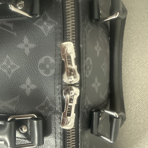 Louis Vuitton Keepall Bandoulière 45 Monogram Eclipse Duffle - Picture 7 of 21