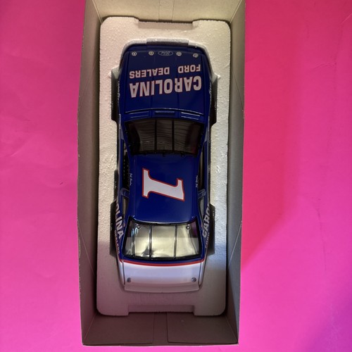 Jeff Gordon Carolina Ford 1991 Ford 1:24 Stock car Limited Edition - Picture 13 of 19