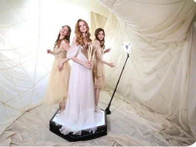 BRAND NEW Dzentech 360 Photo Booth | Color Changing With Software 
