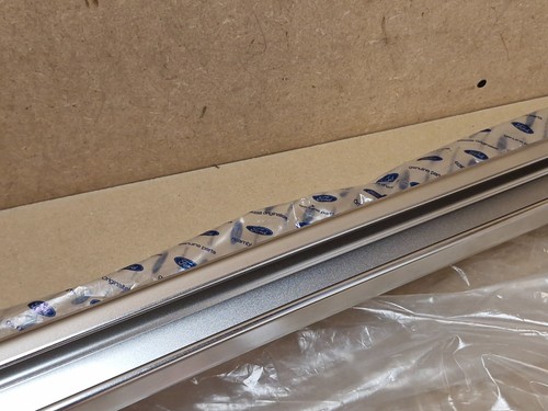 Ford Transit Centre Sliding Door Track 2012-2023 1907877 Genuine New OEM - Picture 13 of 13