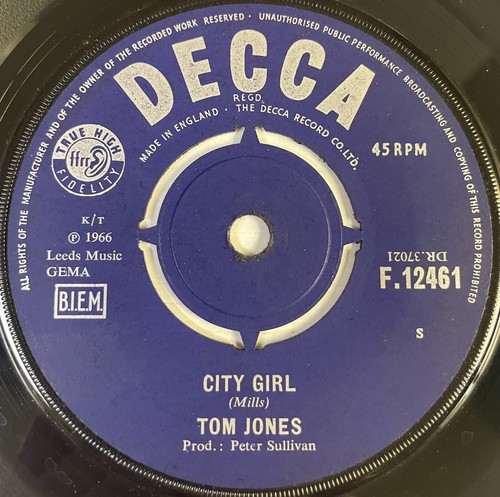 Tom Jones This And That / City Girl Vinyl Record 7” 45 RPM F.12461 Decca 1966 - Picture 4 of 24