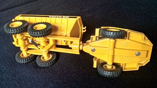 VOLQUETE ARTICULADO VOLVO BMA25 DUMPER 5350 JOAL ARTICULATED DUMPER TRUCK 1:50 - Imagen 3 de 3