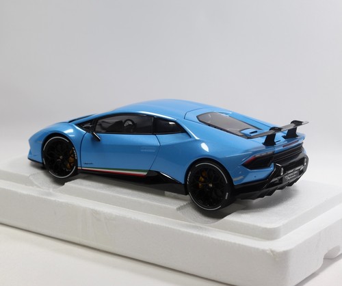 AUTOart 1/18 Lamborghini Huracán Performante Blu Cepheus /Pearl Blue 79153 - Picture 7 of 19