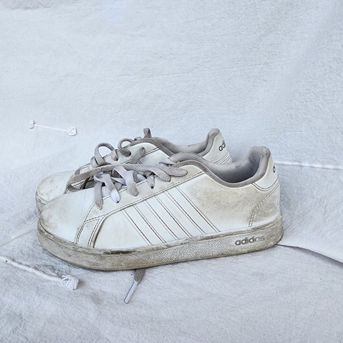 Adidas PWJ 001004 Women's Lace-up Sneakers, White, Size US 3 **DIRTY** - Picture 4 of 7