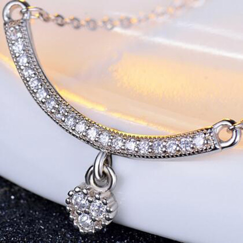Lovely 1/3 CARAT FLAWLESS CREATED DIAMOND 925 STERLING SILVER HEART NECKLACE - Picture 2 of 9