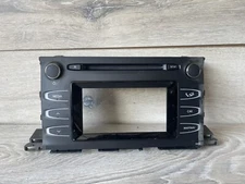 2014 - 2019 Toyota Highlander OEM AM FM Single CD Display only no radio