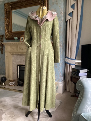 OUT OF XILE SIZE 2 (12) FULL LENGTH STEAMPUNK COAT. OLIVE GREEN . - Picture 2 of 6
