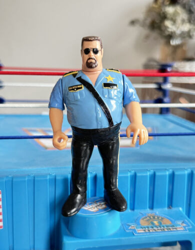 BIG BOSS MAN WWF Hasbro Figure Action Works...