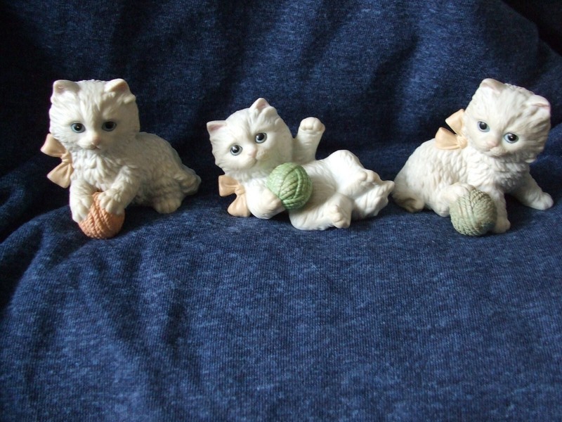 Homco 3 set Persian Kittens no 1410,foiled labels made in Sri Lanka pre-owned