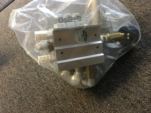 SMC Single Door Control Manifold S200- P/N: LT00023884 - Picture 11 of 12