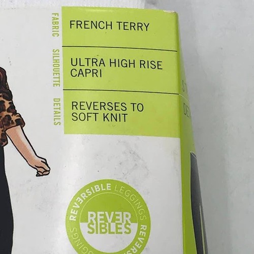 HUE Reversible French Terry Ultra High Rise Capri Leggings M/L Soft Comfy White - Picture 2 of 6