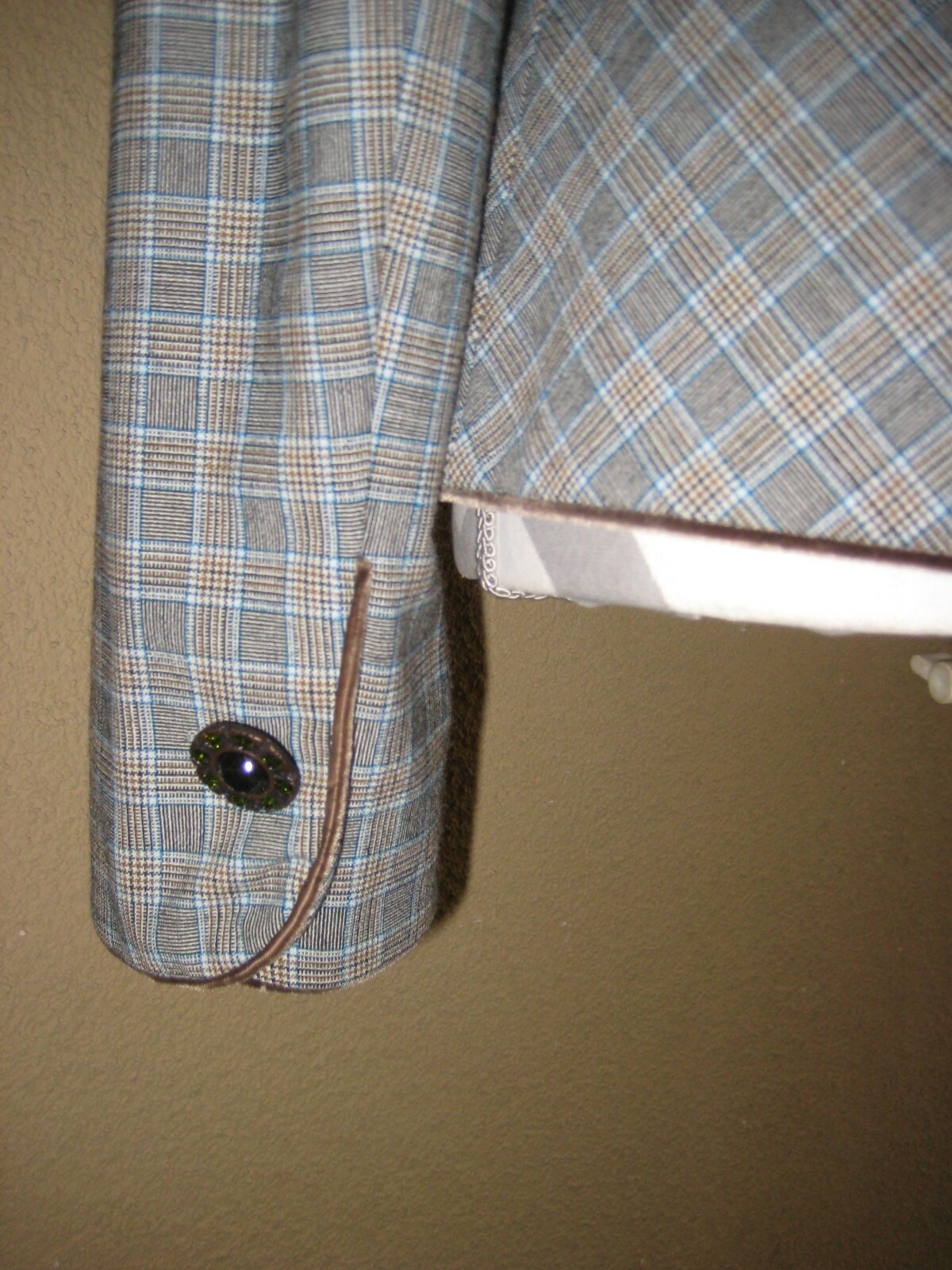 Picture 6 of 12