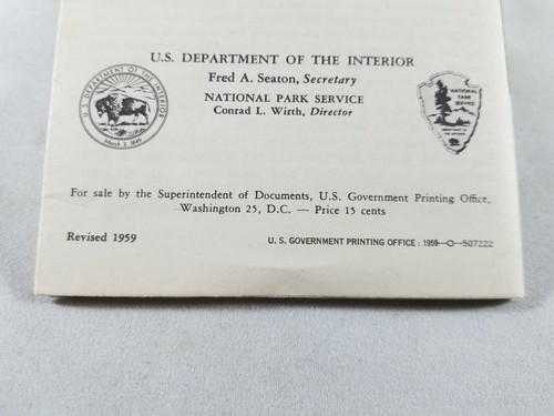 Yellowstone National Park  National Park System Brochure & Map / 1959 - 32 Pages - Picture 3 of 5