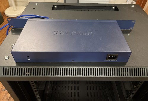 NETGEAR ProSafe 16-portowy gigabitowy niezarządzalny przełącznik jgs516 ethernet - Zdjęcie 8 z 8