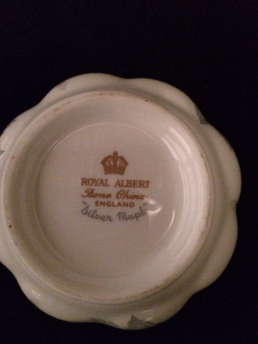  Royal Albert Silver Maple Mini Cream and Sugar Set - Picture 3 of 4